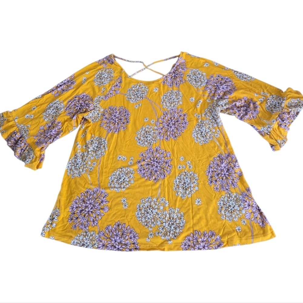 Vibrant Floral Blouse with Ruffle Sleeves